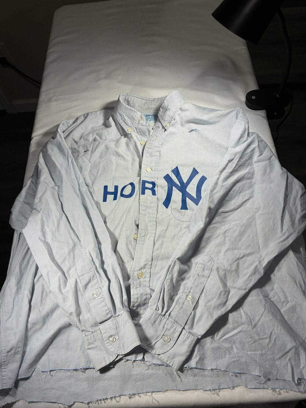 Abercrombie & Fitch Yankees Pinstripe Shirt Size XLAbercrombie Shirt Size XL